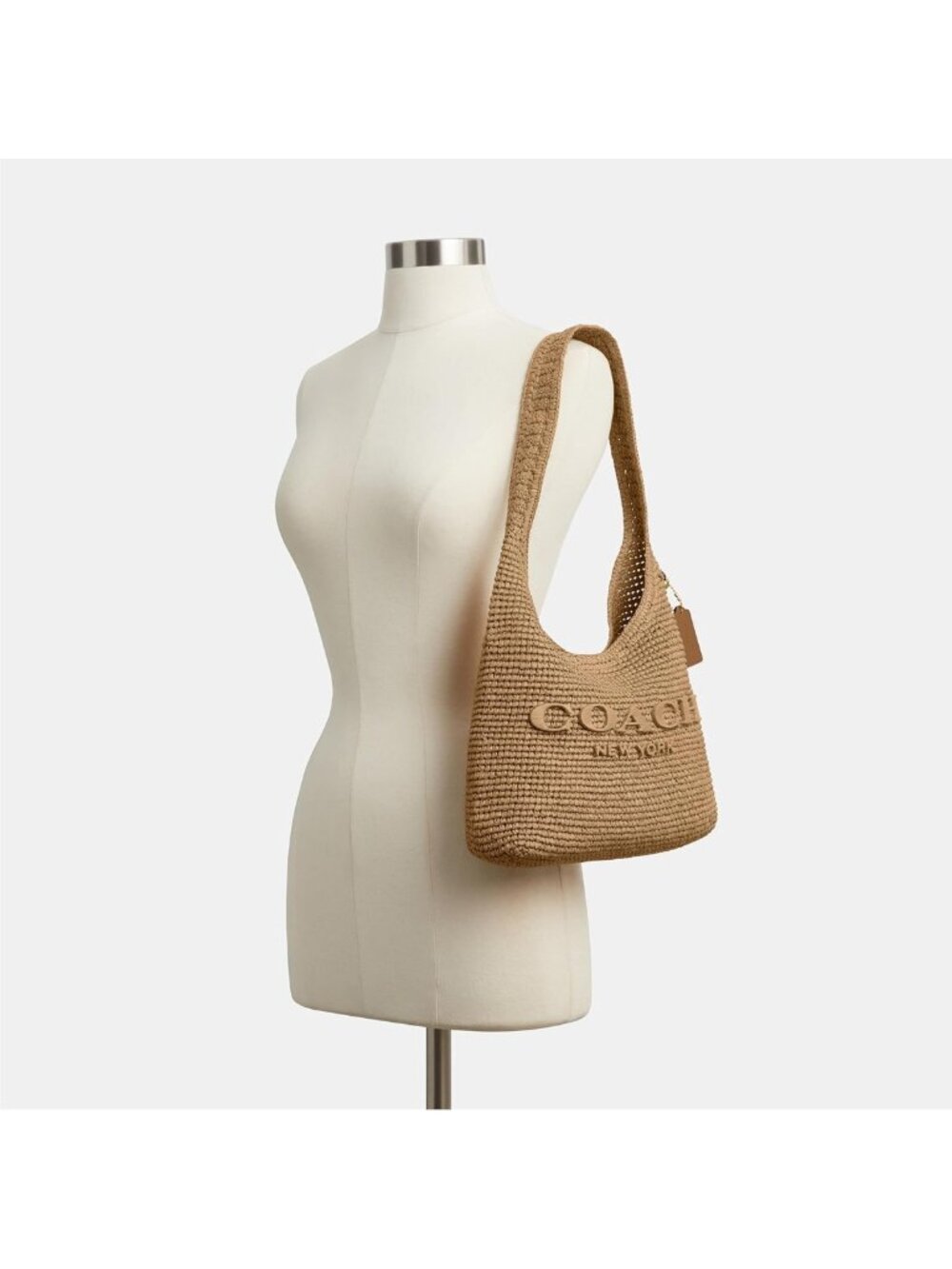 Stylish Straw Shoulder Bag - Chic Brooklyn Design, Perfect for Everyday Use - Picture 6 of 7